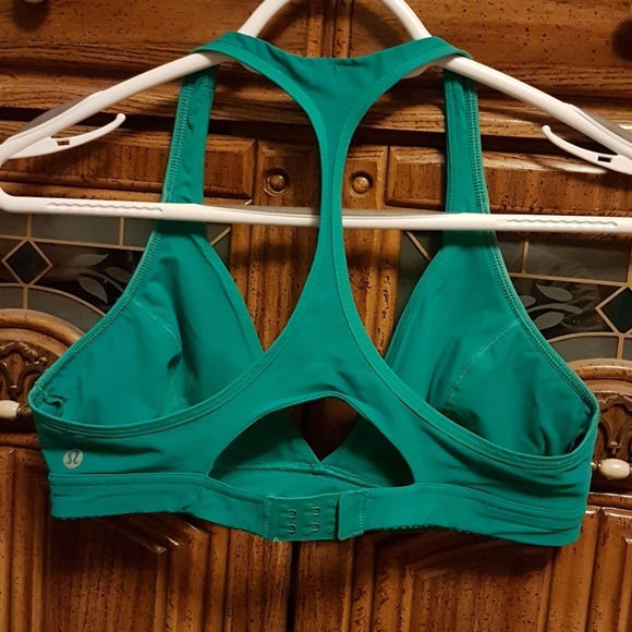 Lululemon bra - Picture 3 of 4